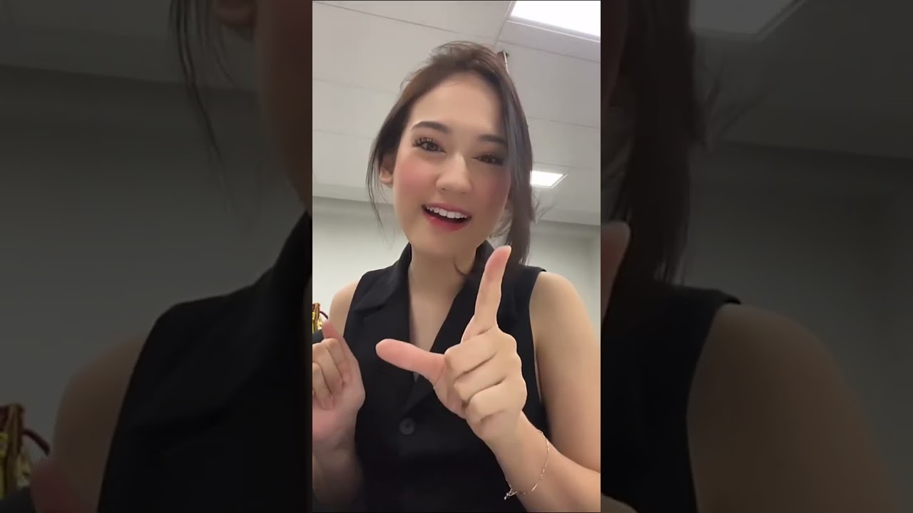 LAURA MOANE KETEKNYA MULUS BANGET!!!!