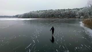 Głębokie zimą. Szczecin Grudzień 2022 DJI Mavic Mini 3 pro in winter conditions. Ice skate lake.