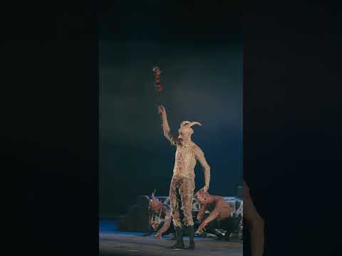 هنا كانت موشكا من عرض أسطورة شجرة اللبان مهرجان المسرح العربي ال ١٥