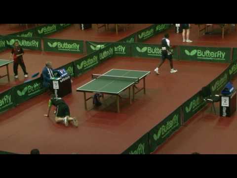 Darius Knight switch hands - National Table Tennis...