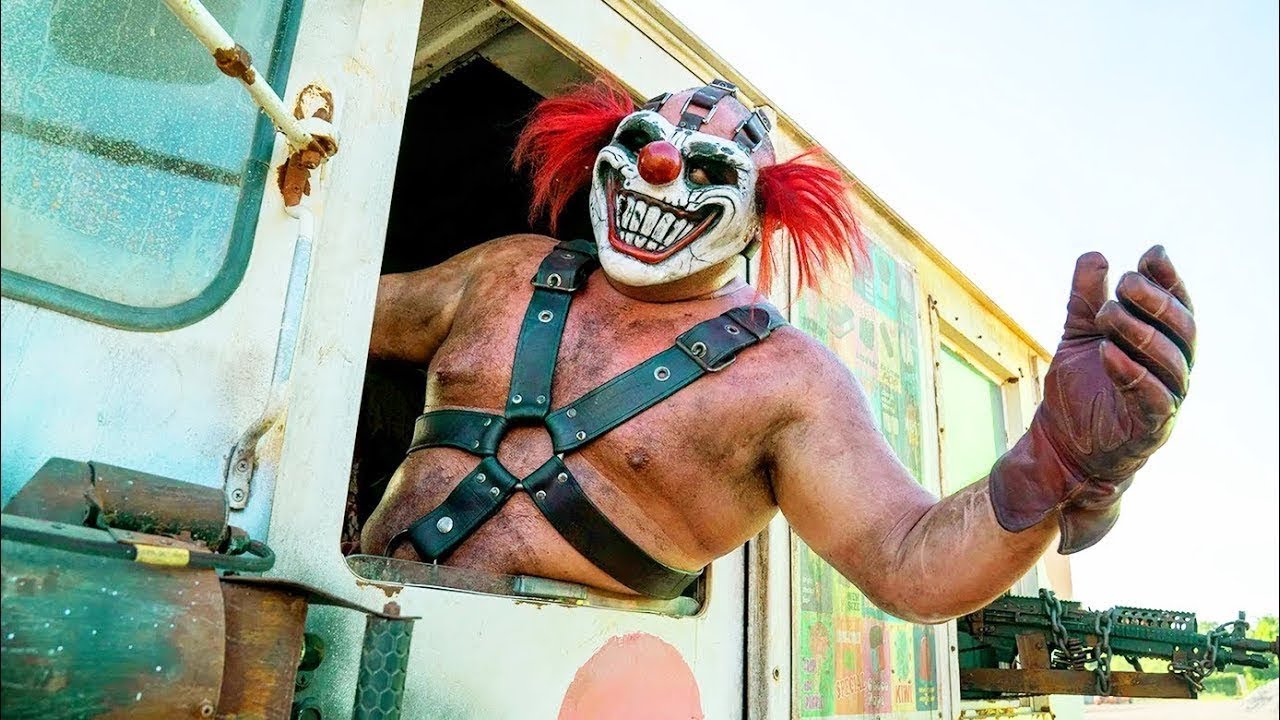 فى هذا العالم البشر بيخشو فى حرب بالعربيات لاجل البقاء | ملخص مسلسل Twisted Metal الموسم الاول