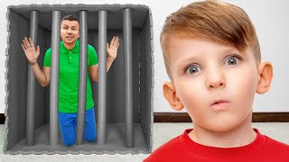 Box Fort Maze Challenge with baby Alex + Adventures for children