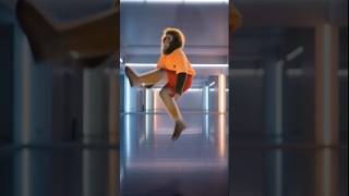 VERY COOL MONKEY THROWING SOME SHAPES DANCING #shorts