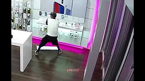 Thief rages over iPhones in T Mobile