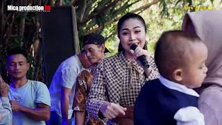 Download Lagu HOST REMIX JABLAY 2 - VOC. DEWI DIVA - NEW AMELLIA LIVE 24 JULI 2025 DKH NAMBO MP3 Download Lagu HOST REMIX JABLAY 2 - VOC. DEWI DIVA - NEW AMELLIA LIVE 24 JULI 2025 DKH NAMBO MP3