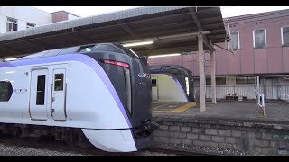 夕方の塩尻駅です…【E353系特急あずさ】が並びます。手前が【あずさ33号】…奥が【あずさ50号】です(^^;)