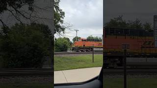 Duo ES44DC’s on the front lead an evening eastbound manifest in Western Springs #fyp #bnsf #train
