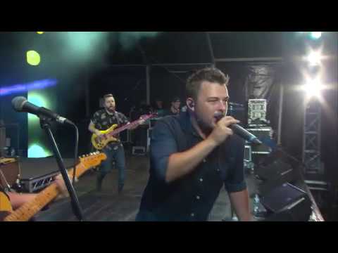 Happy - (live Tamowrth)