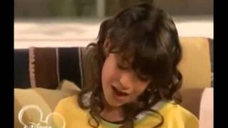 Martina Stoessel en Patito Feo Martina Stoessel en Patito Feo