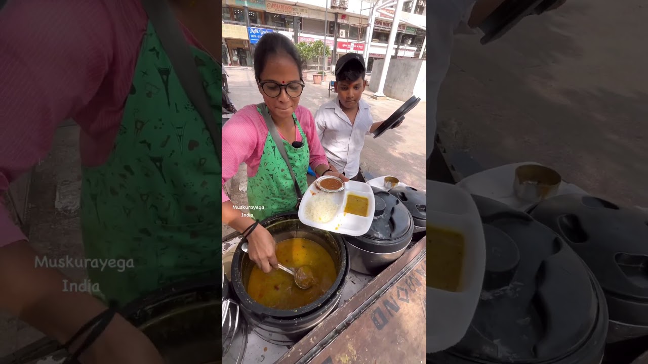 रोड पर खाना बेचने वाली दीदी को दिया बड़ा Surprise 😱 