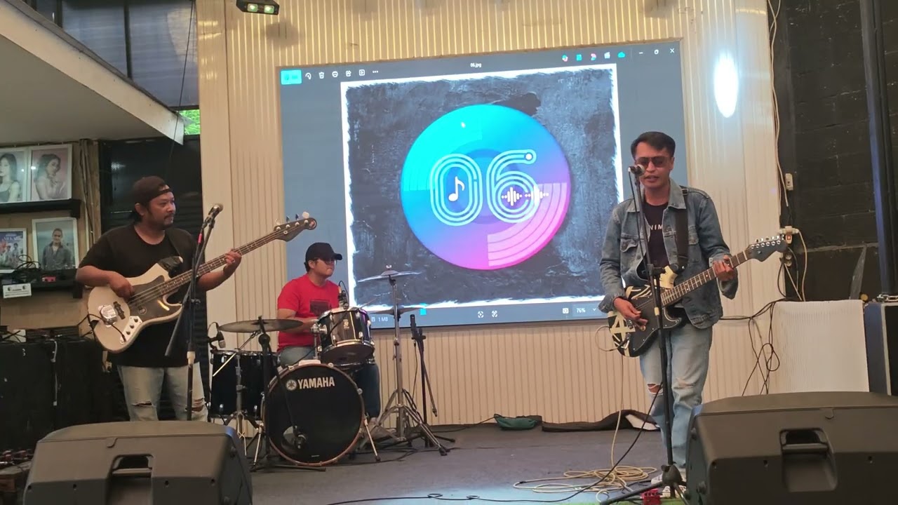 Cover Megalomaniac - Incubus event the rise and death kurt cobain