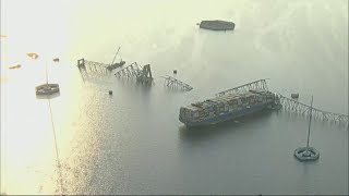 Recovery efforts in bridge collapse