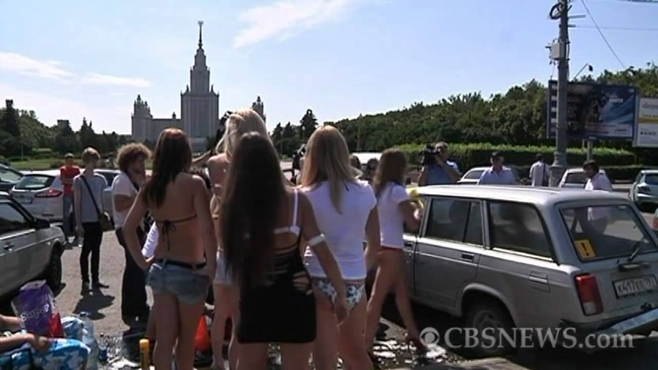 Russian Girls Tear Off Clothes To Support Putin Youtube