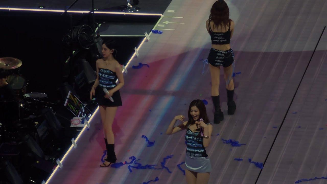 TWICE – LIKEY (Encore) Live | Seattle Day 2 | THIS IS FOR World Tour