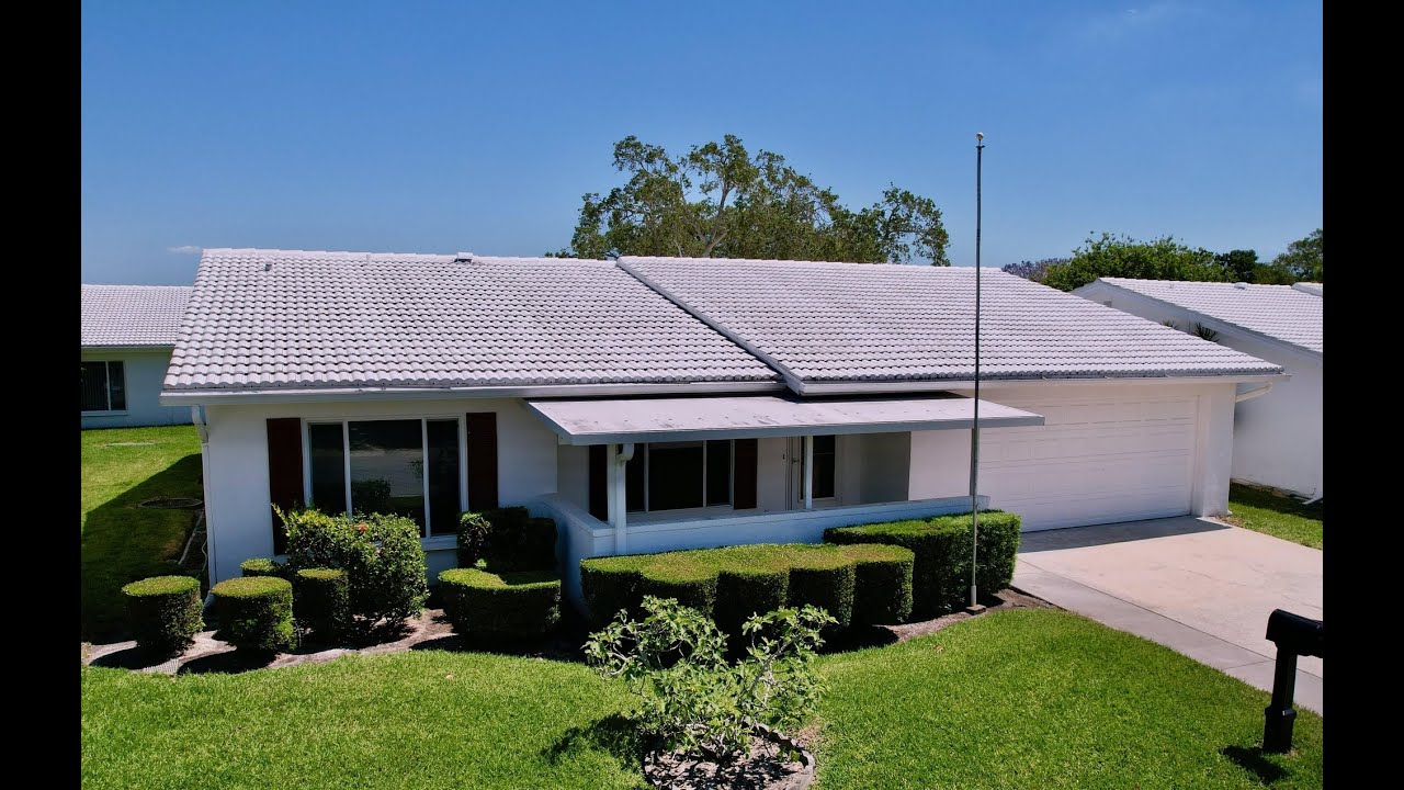 Pinellas Park, FL Real Estate Photography - For Sale 9155 42nd St N, Pinellas Park, FL 33782