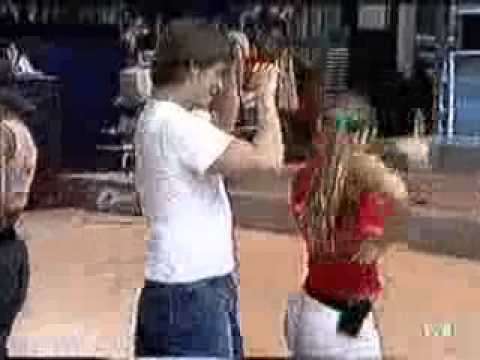 chenoa-bailando con carlos baute