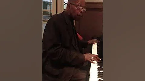 Reggie Graham performing My Romance