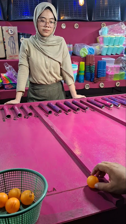 Trik main bola gelinding game pasar malam #shorts