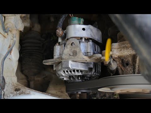 Videó: Hogyan cserélje ki a bajnok generátor húzózsinórját?