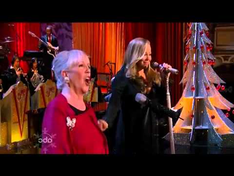 Mariah Carey & Patricia Carey - O Come All Ye Fait...