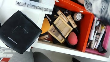 Decluttering my Makeup collection | Part 1