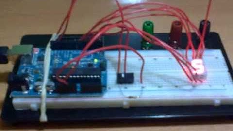 Arduino Display 7 Segmentos Contador con pulsador