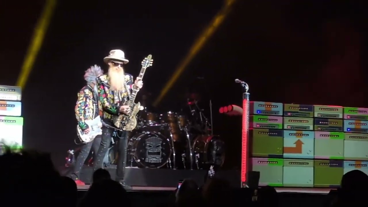 ZZ Top - Sixteen Tons (live @ Margaret Court Arena, Melbourne, May