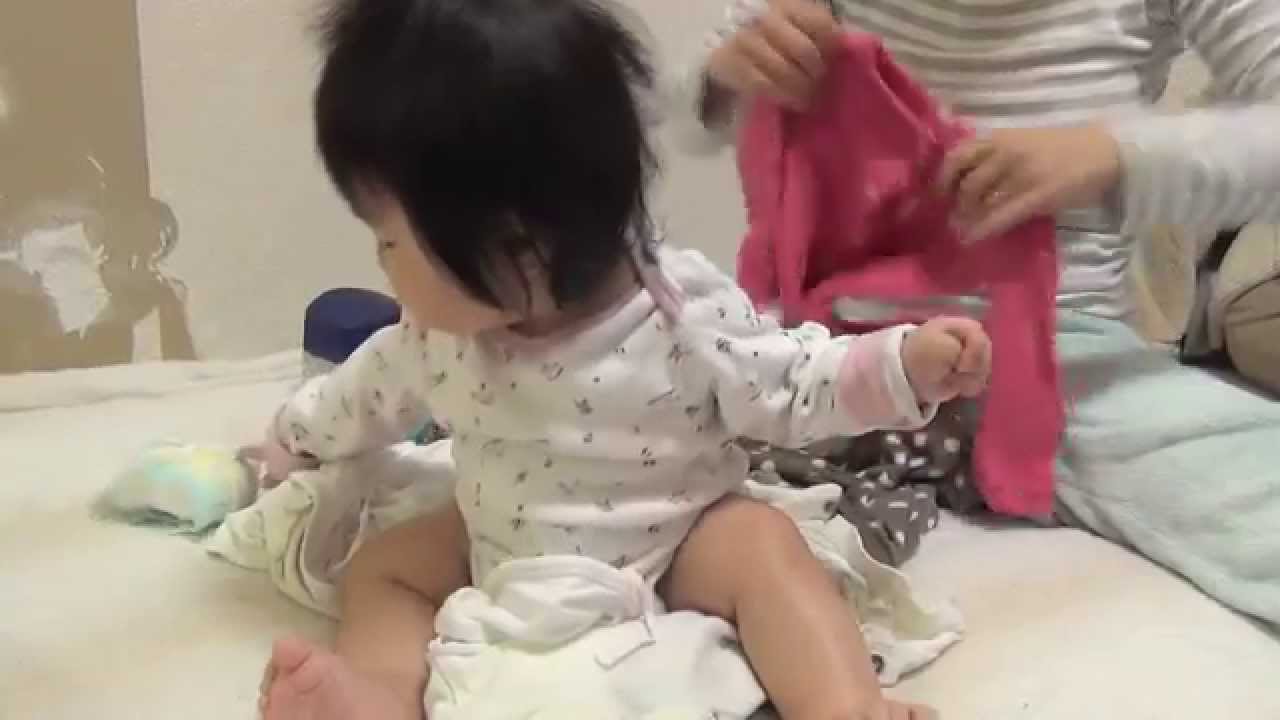 赤ちゃん ７ヶ月 着替え Youtube