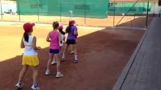 разминка девочек, тренировка работы ног в командной игровой форме, girls footwork warm up