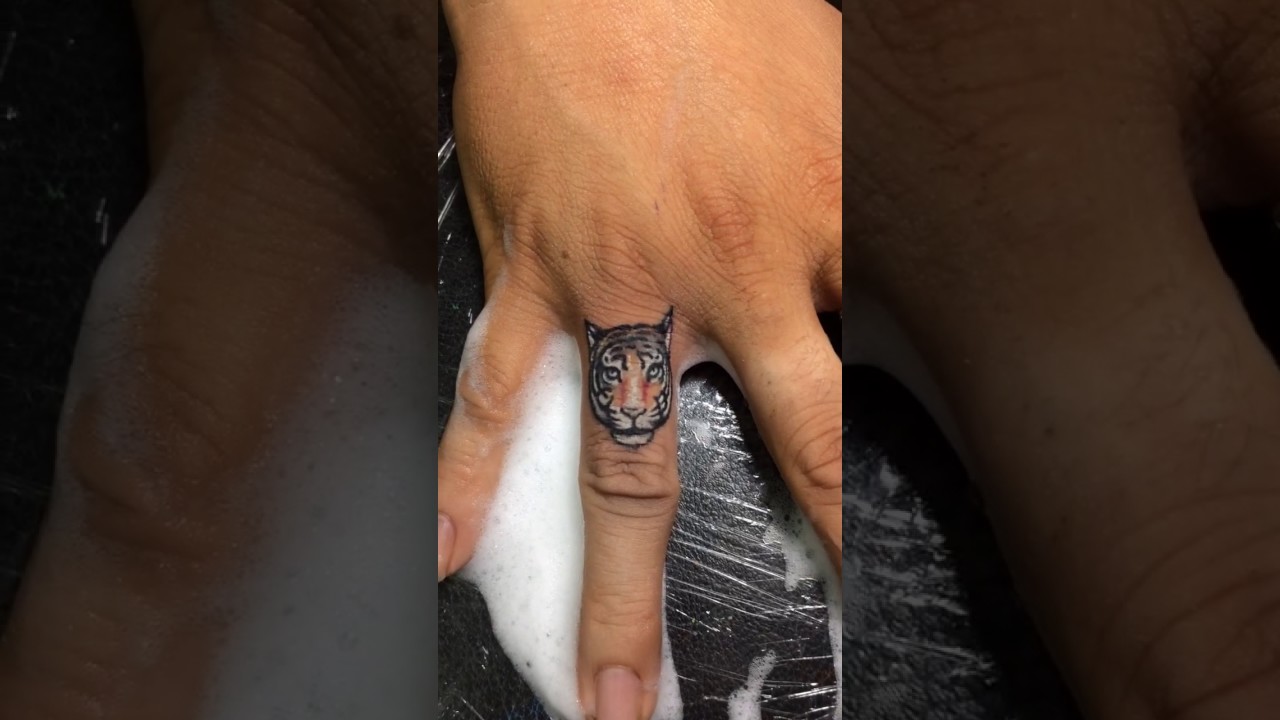 Tattoo viet nam , Hình xăm ngón tay , - YouTube