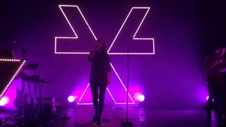 CHVRCHES - Gun LIVE @ TRIX, Antwerp (Belgium)