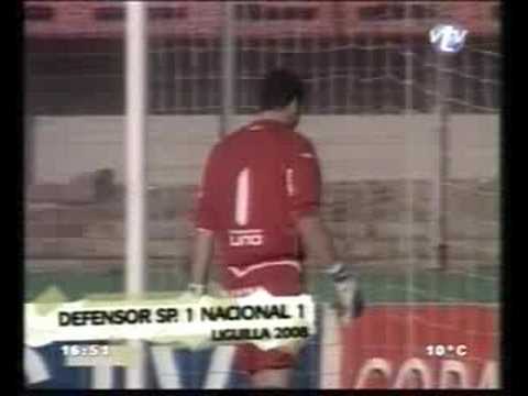 Gol de Mario Risso a Nacional