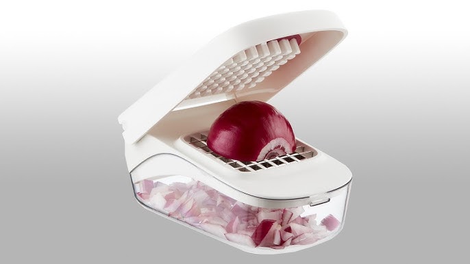 OXO Good Grips Vegetable Chopper with Easy-Pour Opening – i Leoni