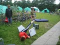 Pim gaat door de tafel!