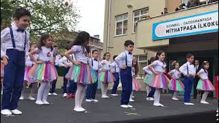 Müsadenizle çocuklar barış Manço Halk oyunları 23 Nisan Gösterisi Mithatpaşa İlkokulu 2023 Resimi
