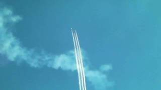 091012_Blue Impulse-2「チェンジ・オーバー・ループ」
