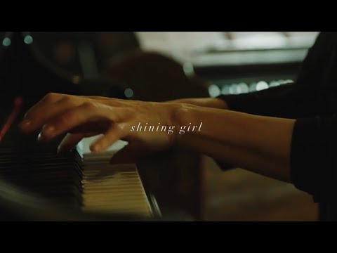 坂本美雨 （Miu Sakamoto）- shining girl (Official Music Video)