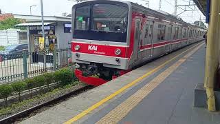 Menunggu Krl Jr 205 Di Stasiun Kranji