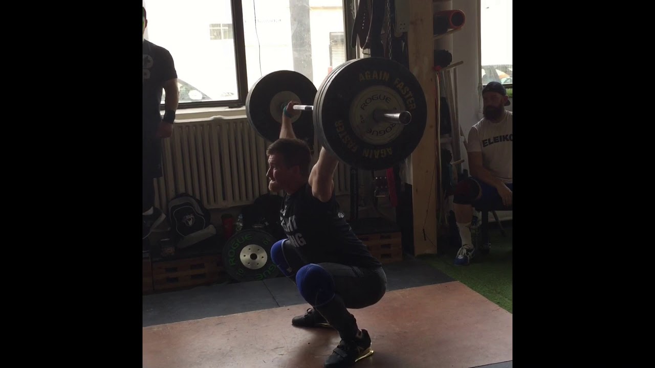 120kg / 264lb Snatch - Mike Dewar (BW 90kg)