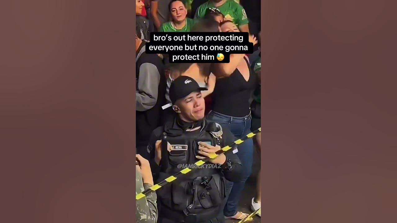 Security Guard Crying at the Concert - Blink 182