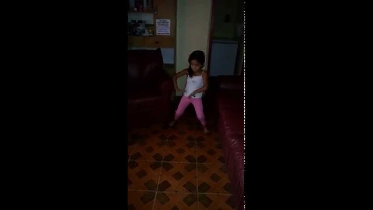 Niña Bailando Reggaeton Youtube 