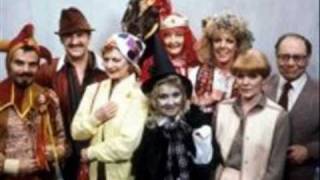 Video thumbnail of "RENT A GHOST THEME TUNE"