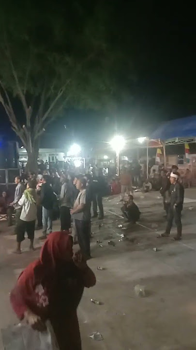 pagelaran wayang golek dalang Wawan Dede Amung Sutarya manggung di desa Karangsambung kadipaten