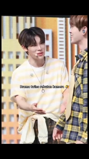 Namanya juga anak kembar ya gtu deh 😅😅 #hyunsik #gyumin #twins #xodiac #소디엑 #kpop #shorts