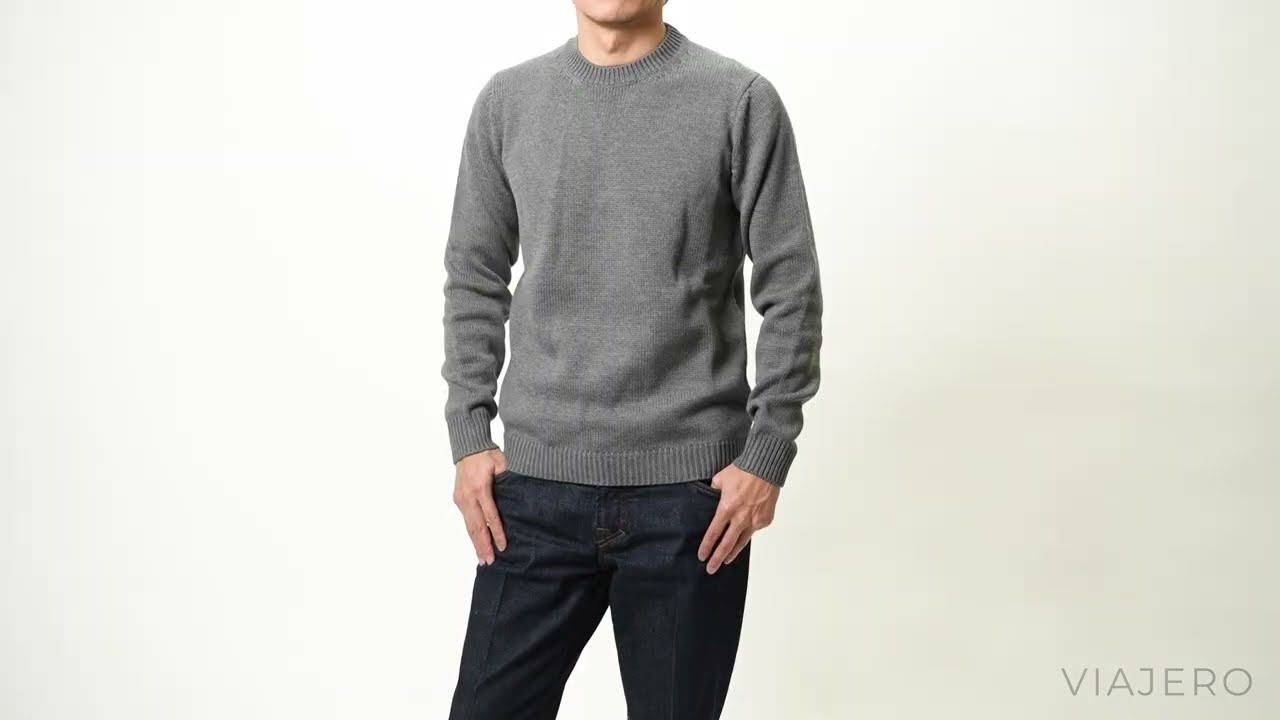 roberto collina】汎用性が高いロングセラーのミドルゲージニット 