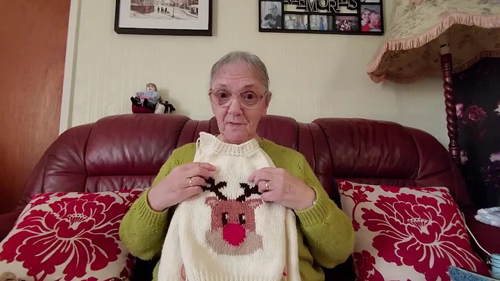 To Knit Motifs You Need the Patience of a Saint, S...