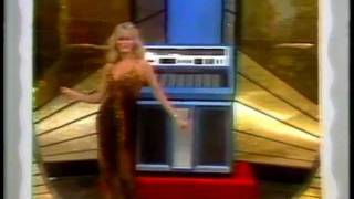 Tpirmodelstv.com - Dian Parkinson Gold Evening Gown