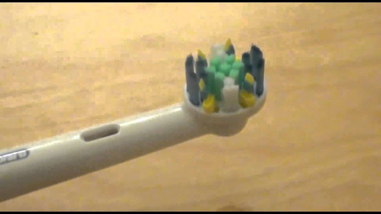 Электрическая зубная щетка ORAL B Professional Care 3000D20