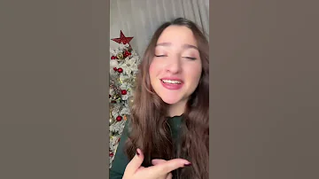 حد يقول له اني بحبه 