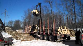 Loading Logging Truck with Center Mount